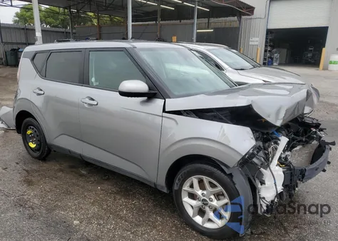 2023 Kia Soul Lx z USA, uszkodzony, nr VIN KNDJ23AU0P7860760